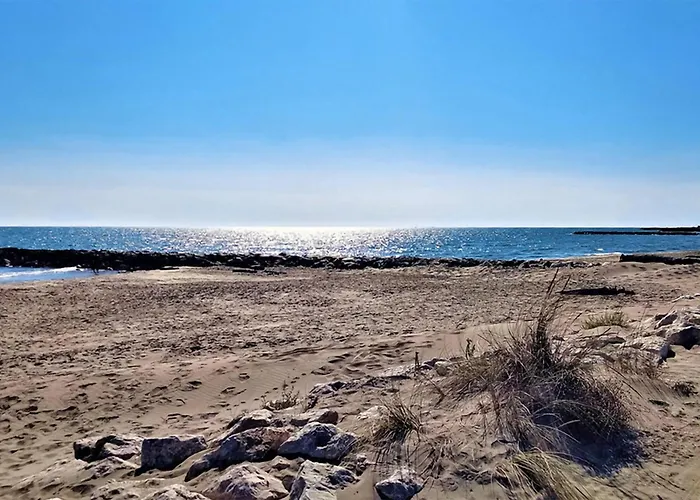 1 Bedroom Gorgeous In Casa de Férias Sernhac